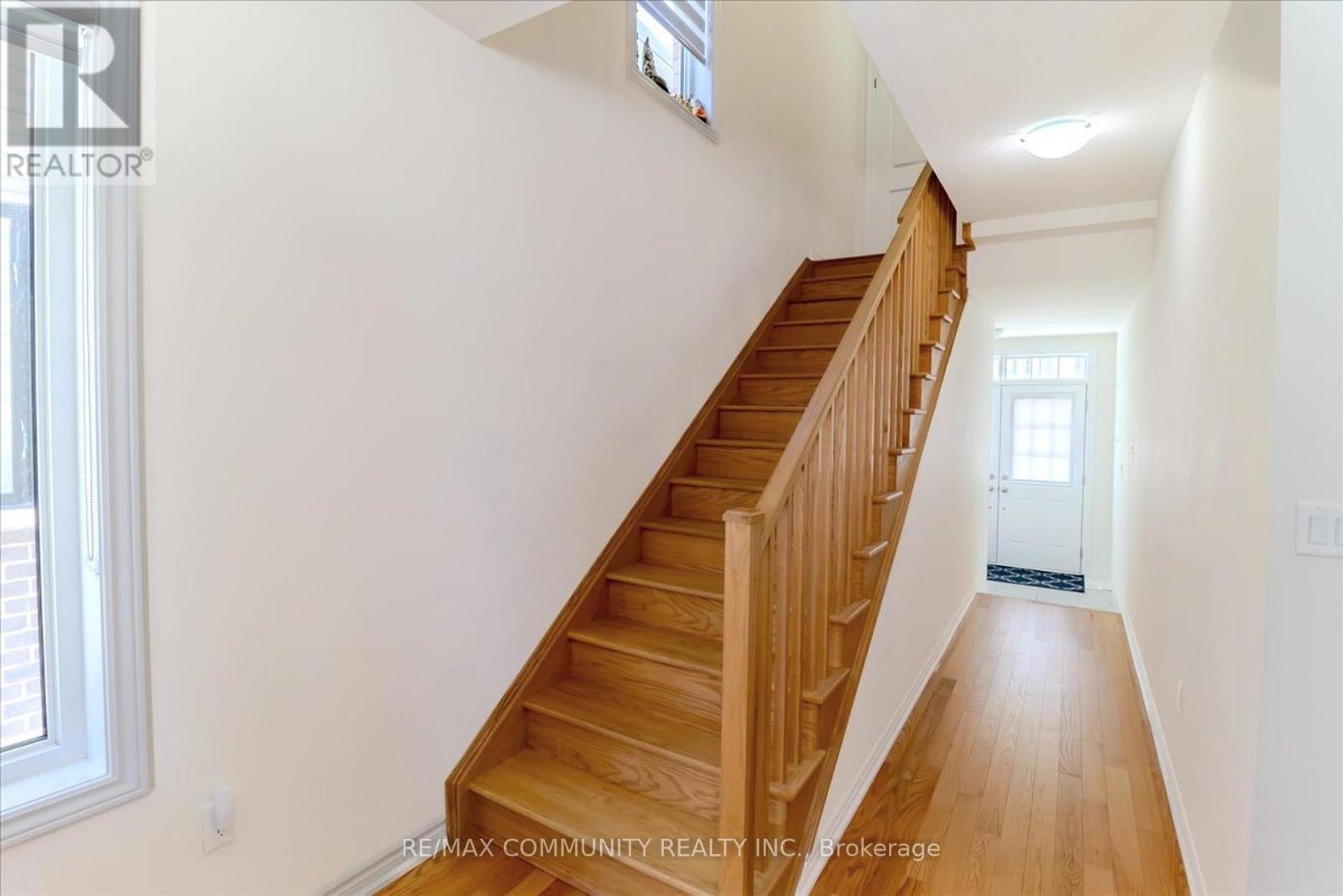 44 Bannister Road, Barrie, Ontario  L9J 0L7 - Photo 7 - S13424940