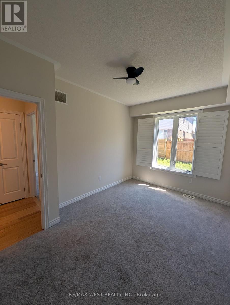 2 - 33 Bannister Road, Barrie, Ontario  L9J 0L5 - Photo 2 - S13424952