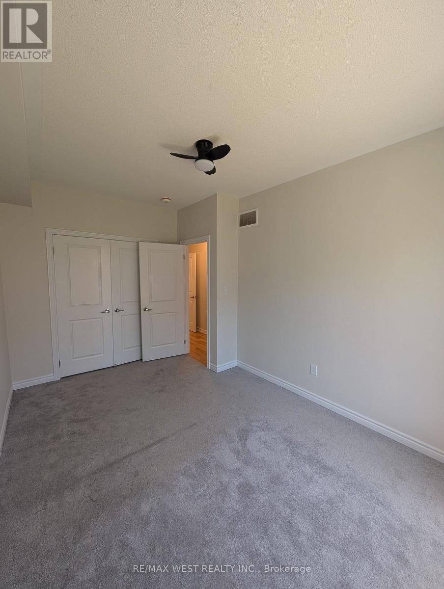 2 - 33 Bannister Road, Barrie, Ontario  L9J 0L5 - Photo 6 - S13424952