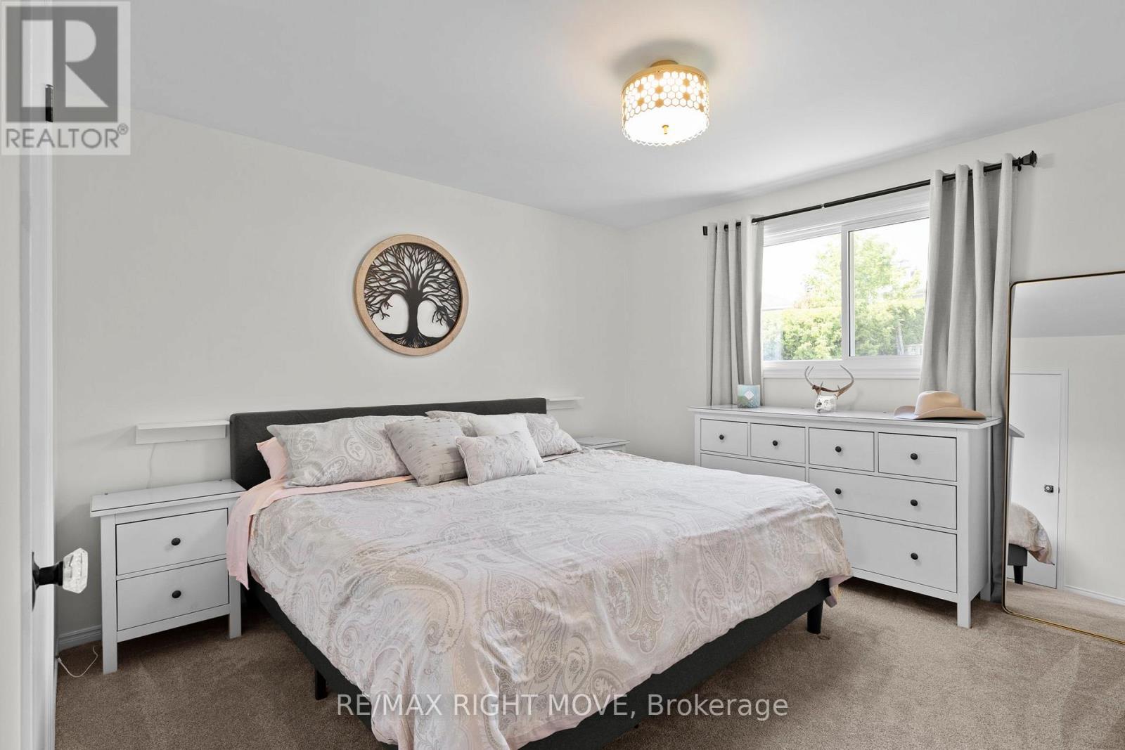 5 Chestnut Place, Orillia, Ontario  L3V 7N8 - Photo 17 - S13425016