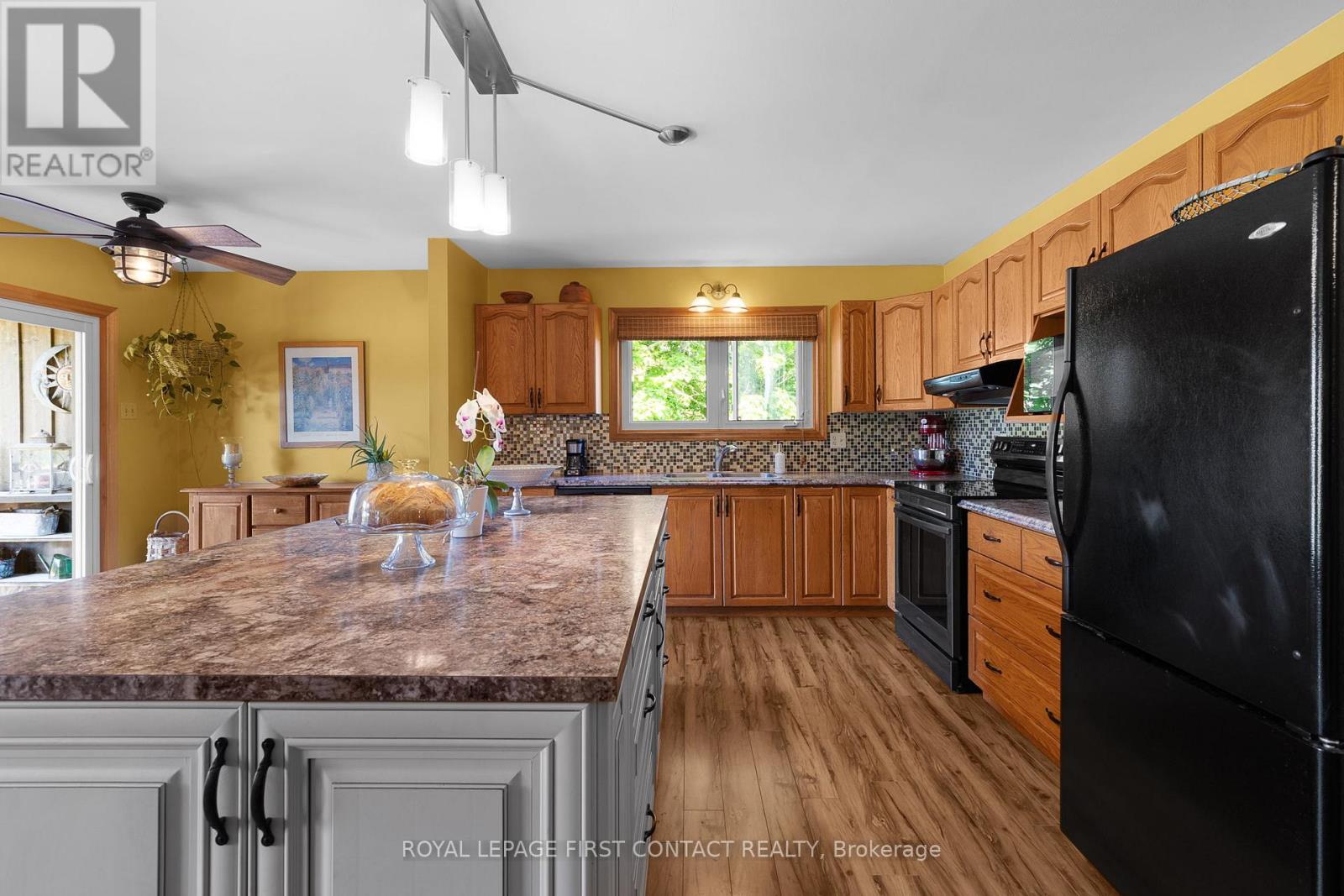 2053 26 Highway, Springwater, Ontario  L9X 0G5 - Photo 10 - S13425036