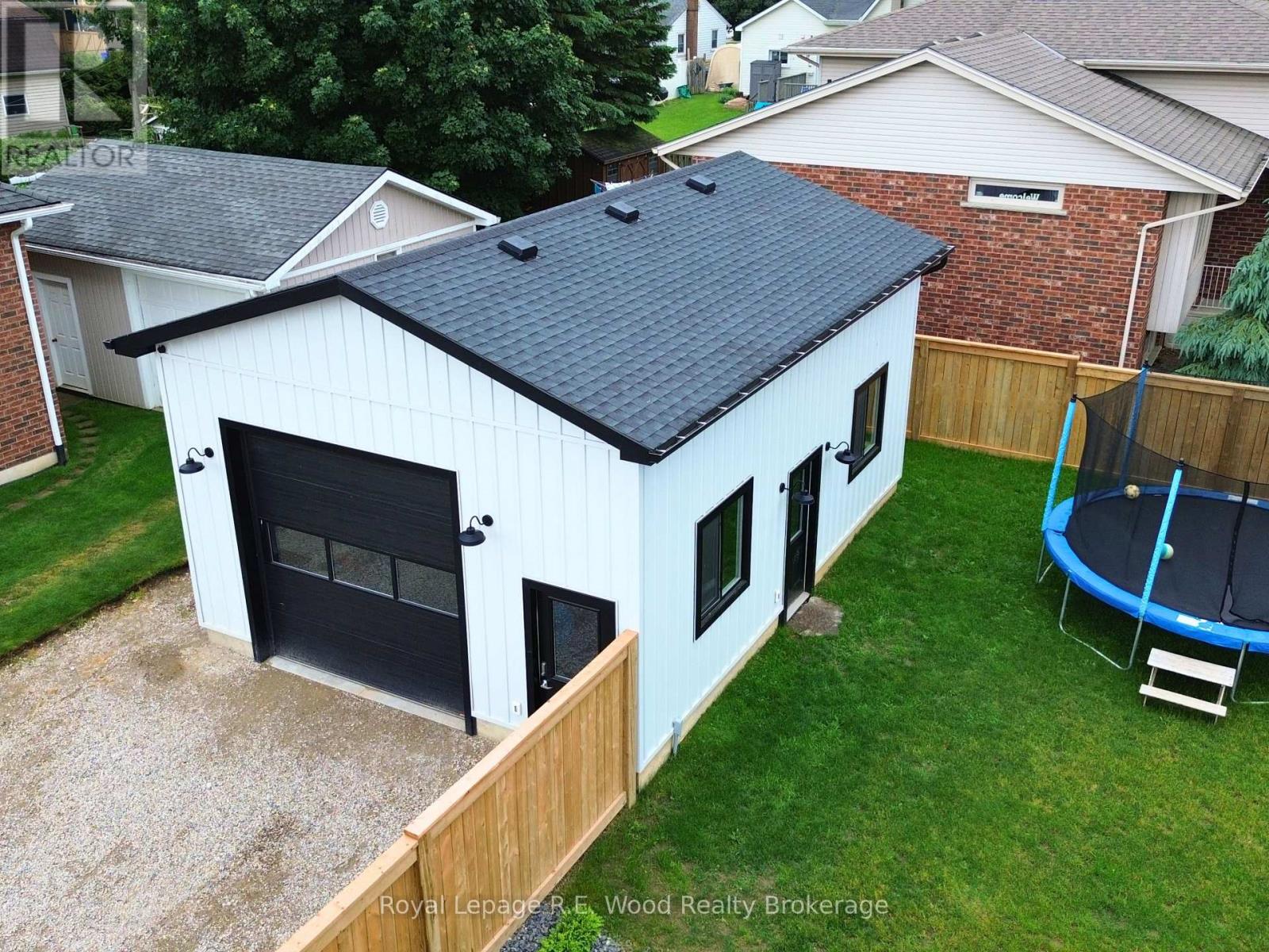 19 Washington Street, Norwich, Ontario  N0J 1P0 - Photo 5 - X12947340