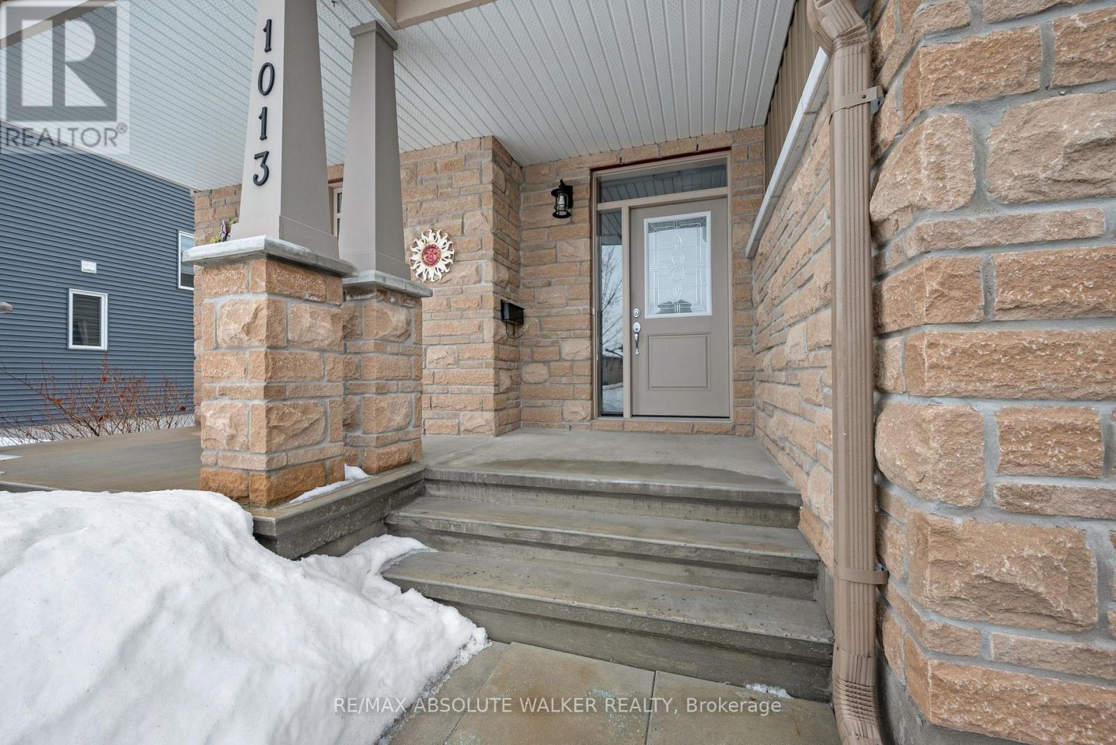 1013 Diamond Street, Clarence-Rockland, Ontario  K4K 0H7 - Photo 3 - X13425148