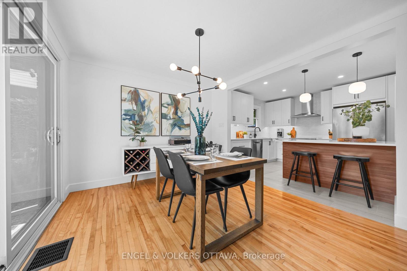 2161 Blossom Drive, Ottawa, Ontario  K1H 6G6 - Photo 11 - X13425284