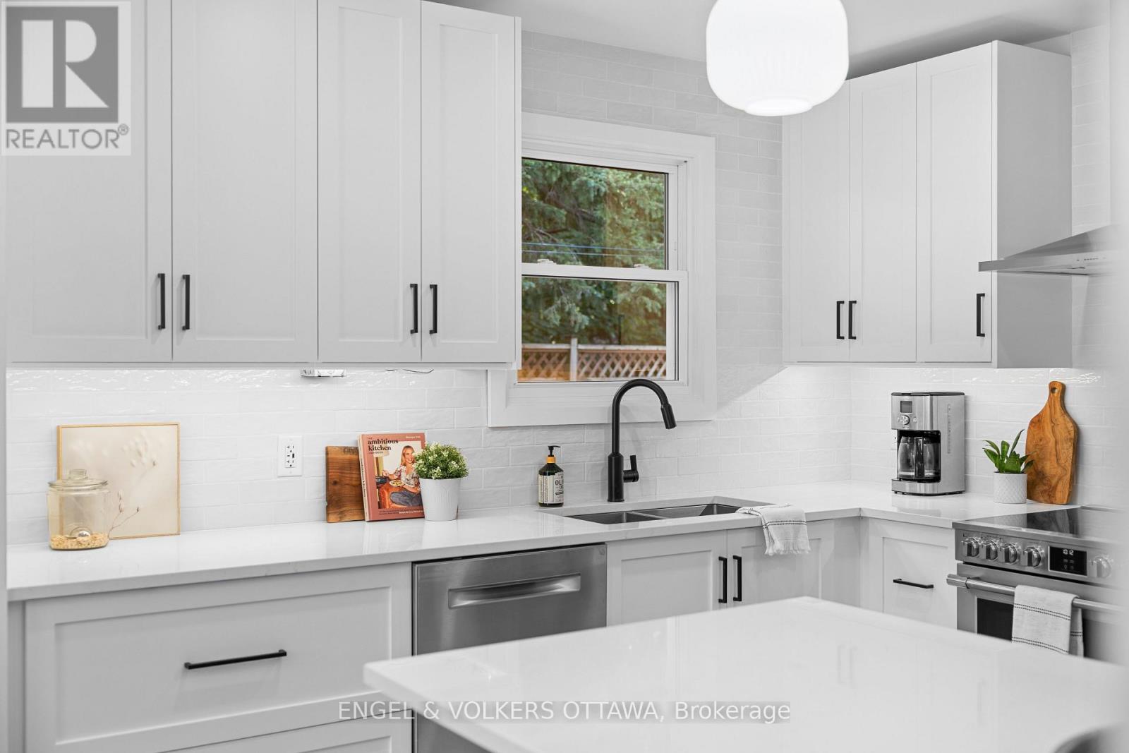2161 Blossom Drive, Ottawa, Ontario  K1H 6G6 - Photo 24 - X13425284