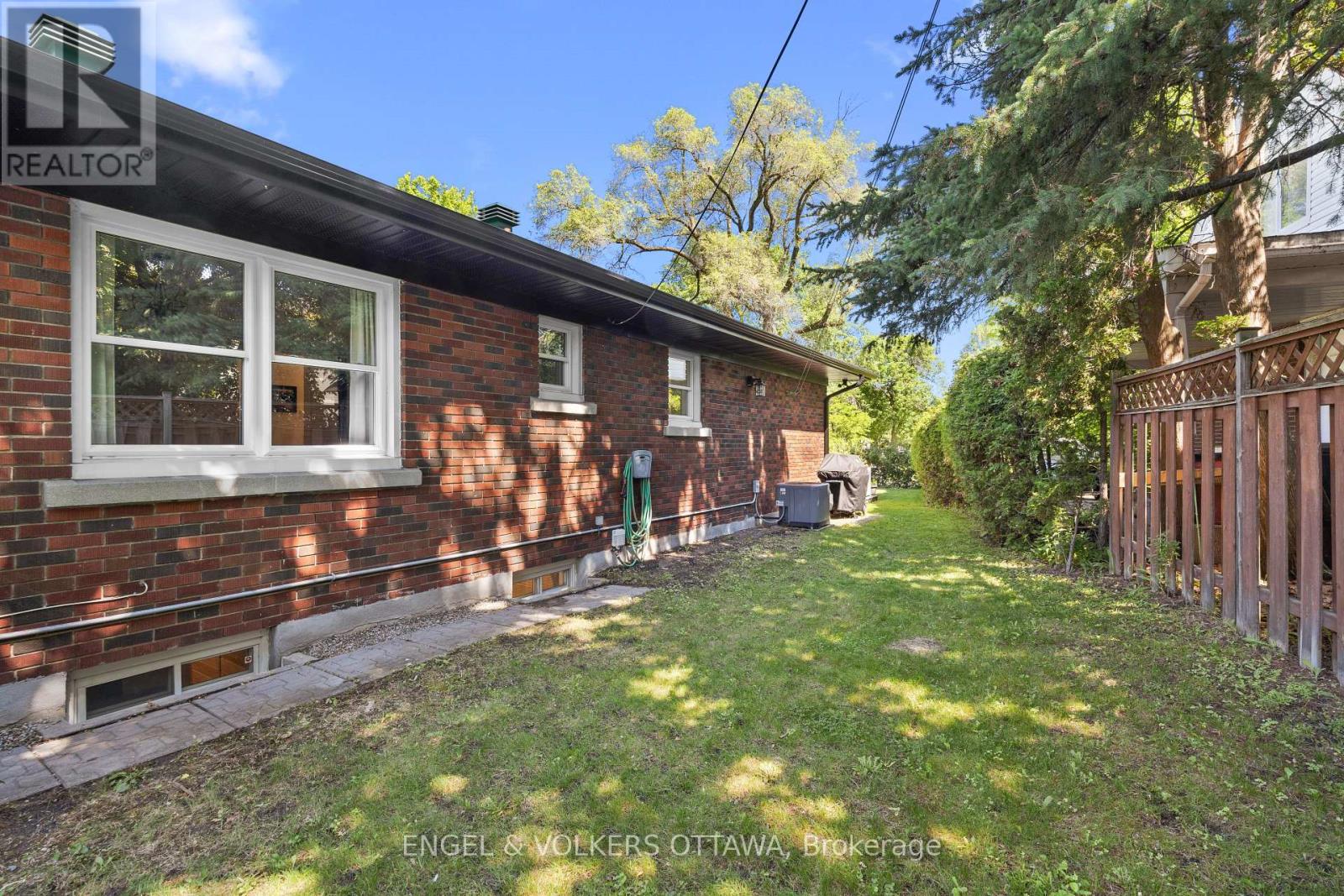 2161 Blossom Drive, Ottawa, Ontario  K1H 6G6 - Photo 48 - X13425284