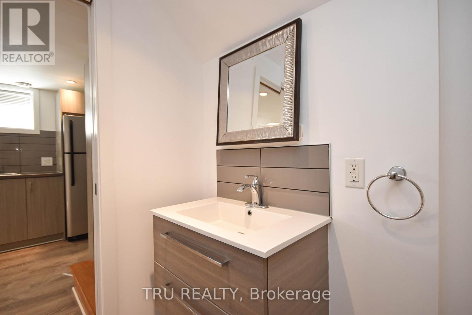 B - 1847 Walkley Road, Ottawa, Ontario  K1H 6X9 - Photo 19 - X13425536