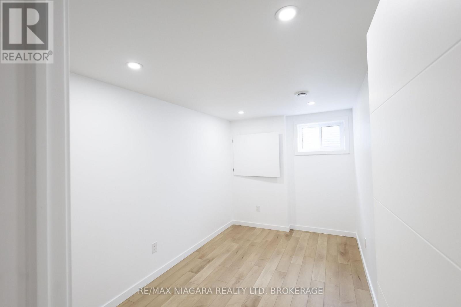 B - 68 First Street, Welland, Ontario  L3B 4R9 - Photo 21 - X13425270