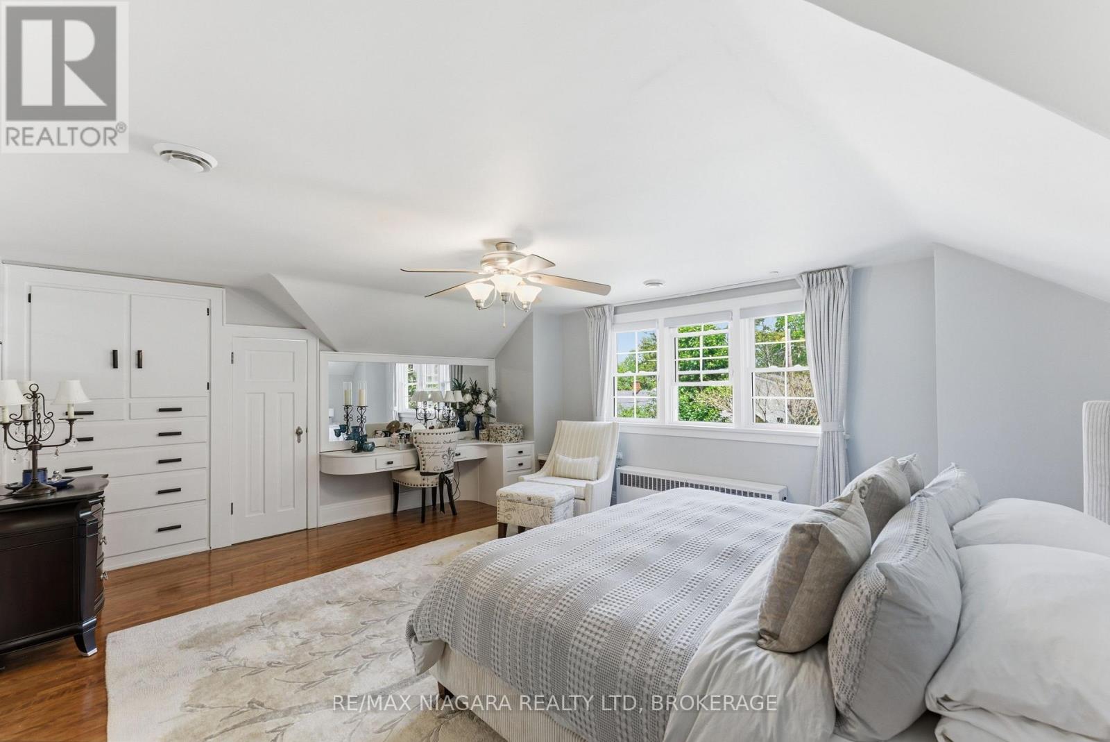 8 Giles Crescent, Pelham, Ontario  L3E 0K1 - Photo 16 - X13425274