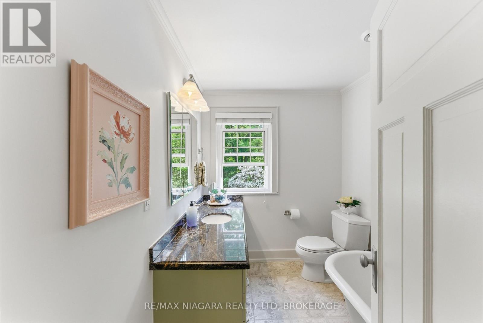8 Giles Crescent, Pelham, Ontario  L3E 0K1 - Photo 21 - X13425274