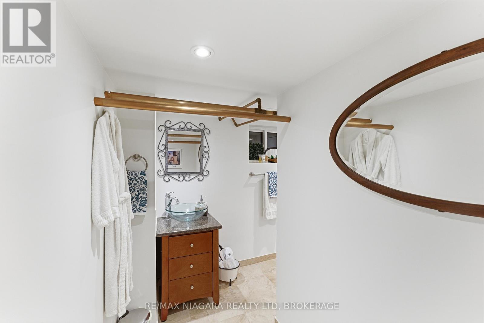 8 Giles Crescent, Pelham, Ontario  L3E 0K1 - Photo 25 - X13425274
