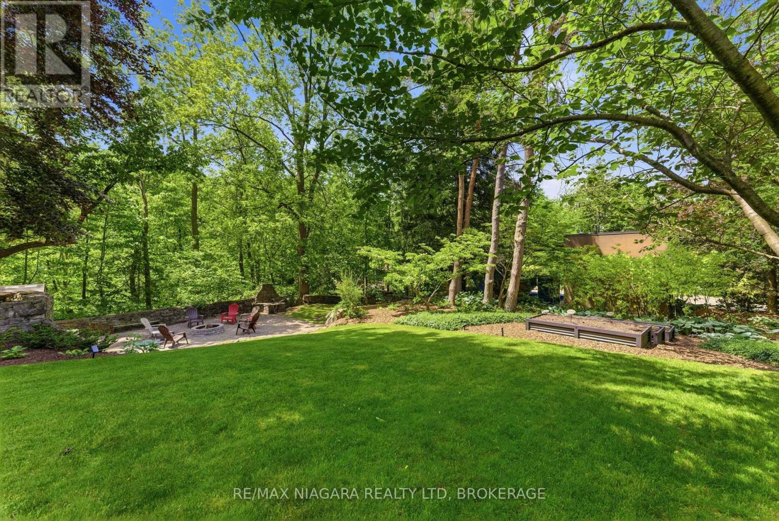 8 Giles Crescent, Pelham, Ontario  L3E 0K1 - Photo 32 - X13425274