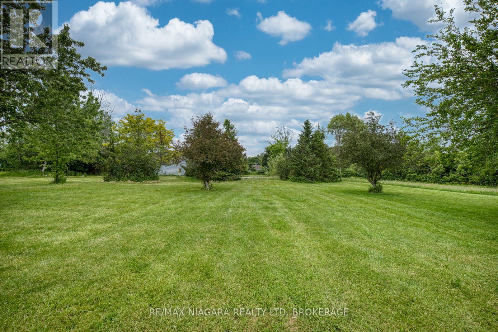 1674 Ridgemount Road, Fort Erie, Ontario  L0S 1N0 - Photo 9 - X13425404