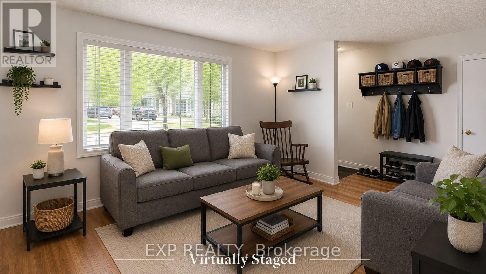 Main Level - 32a Guest Street, Brampton, Ontario  L6W 1T8 - Photo 2 - W13424906