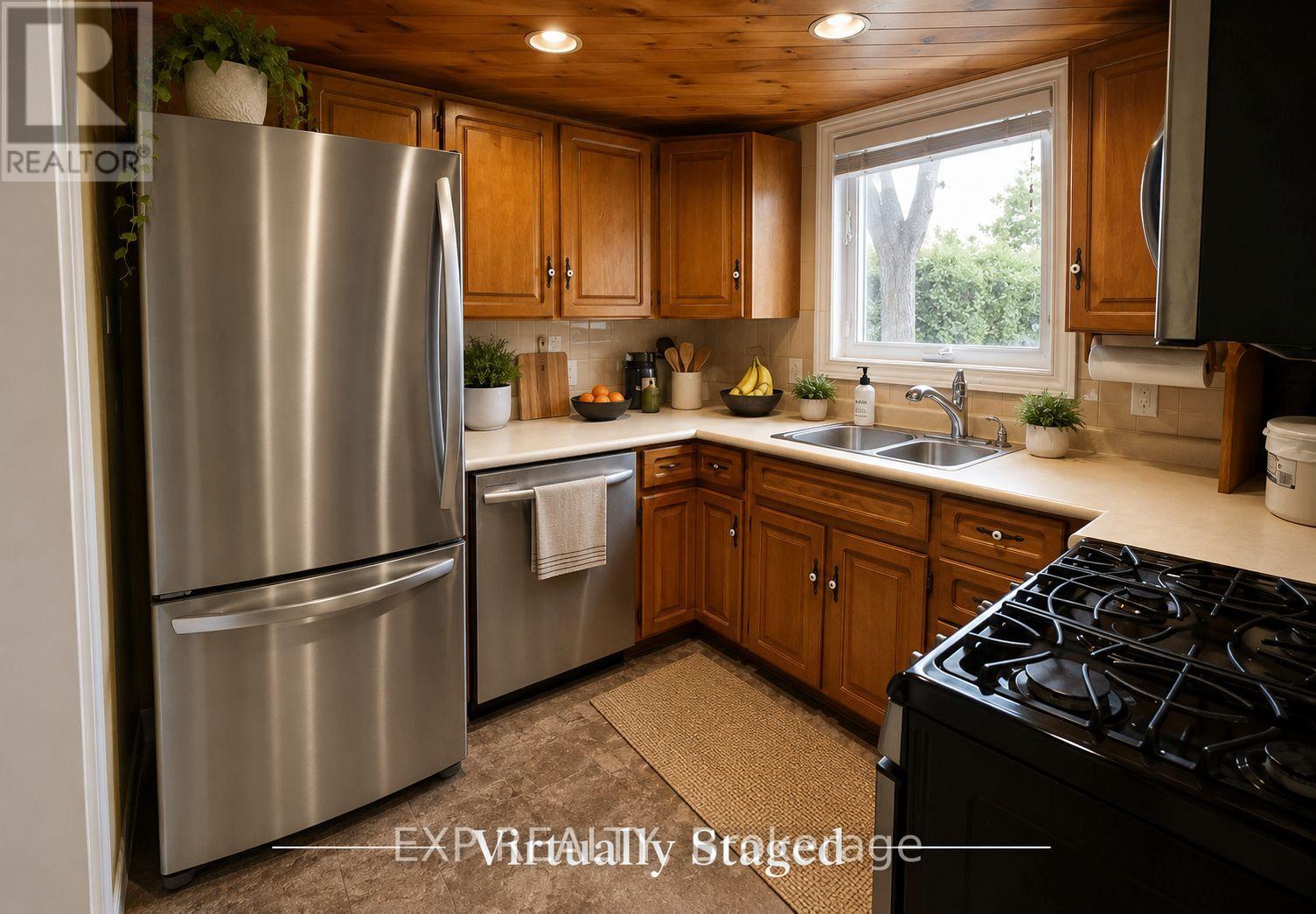Main Level - 32a Guest Street, Brampton, Ontario  L6W 1T8 - Photo 6 - W13424906