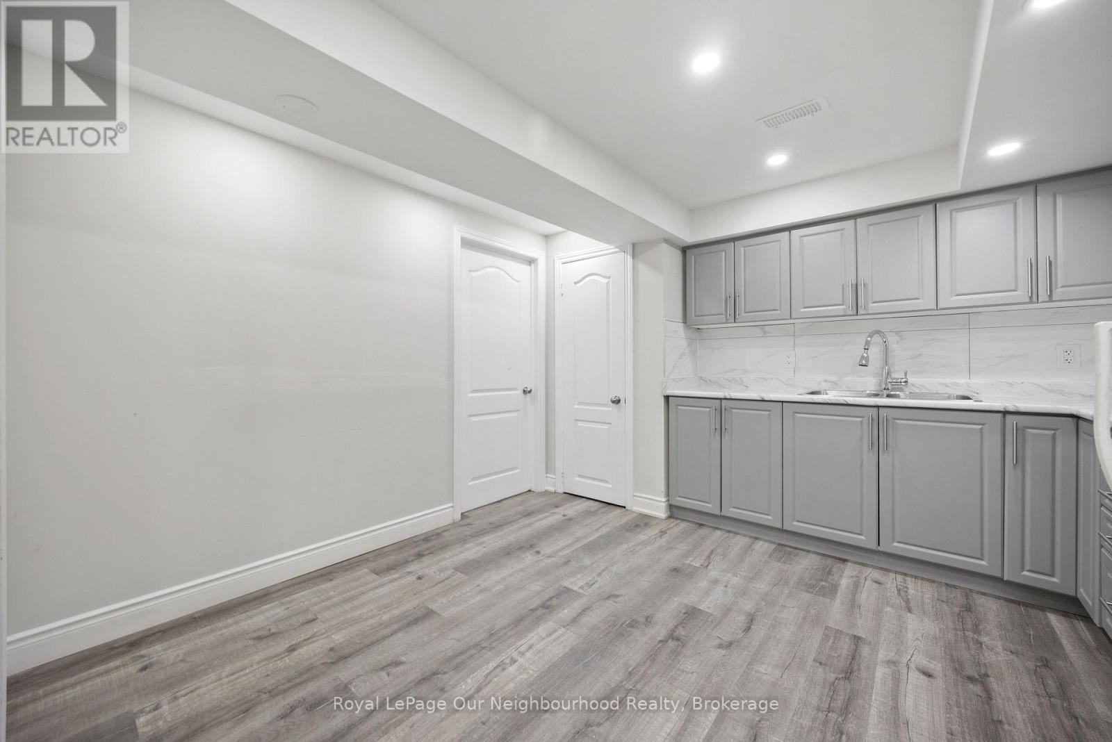 Bsmt - 206 Sunny Meadow Boulevard, Brampton, Ontario  L6R 2Y7 - Photo 14 - W13425090