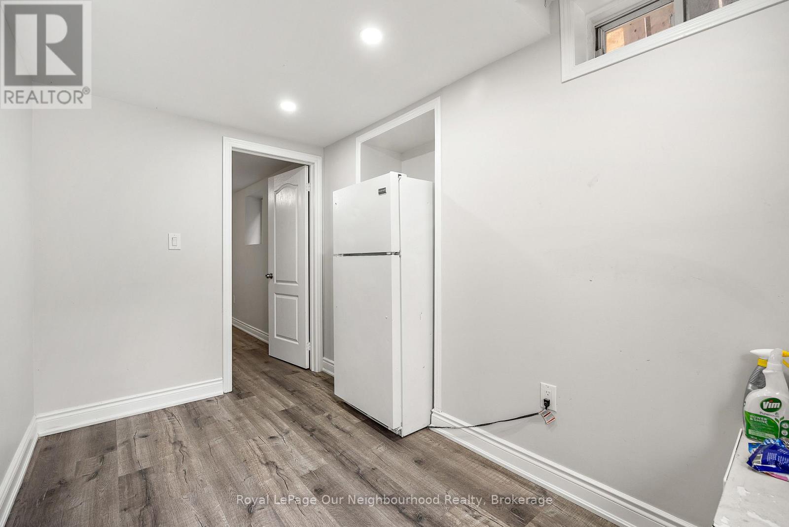 Bsmt - 206 Sunny Meadow Boulevard, Brampton, Ontario  L6R 2Y7 - Photo 16 - W13425090