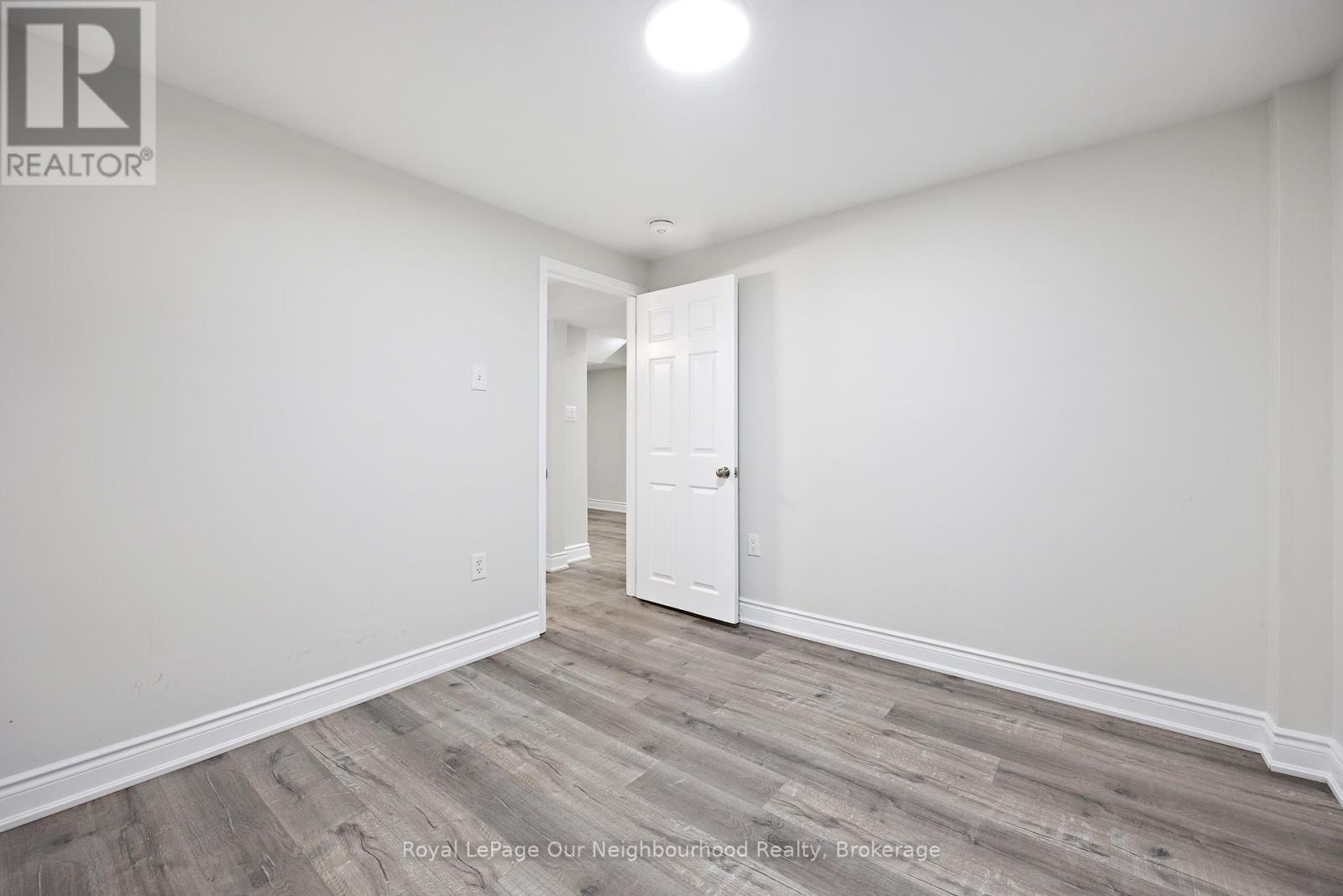 Bsmt - 206 Sunny Meadow Boulevard, Brampton, Ontario  L6R 2Y7 - Photo 9 - W13425090