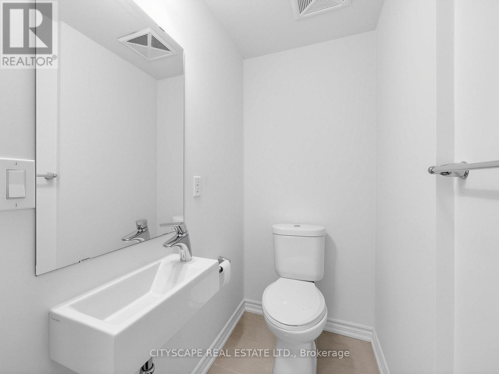 145 Long Branch Avenue, Toronto, Ontario  M8W 0A9 - Photo 18 - W13415422