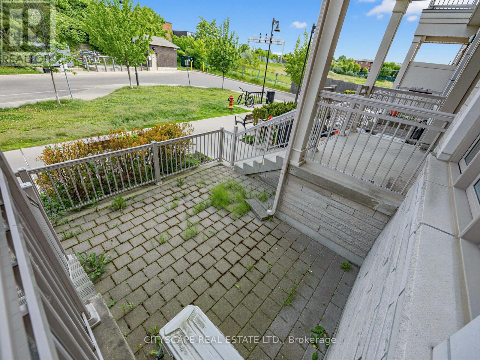 145 Long Branch Avenue, Toronto, Ontario  M8W 0A9 - Photo 32 - W13415422