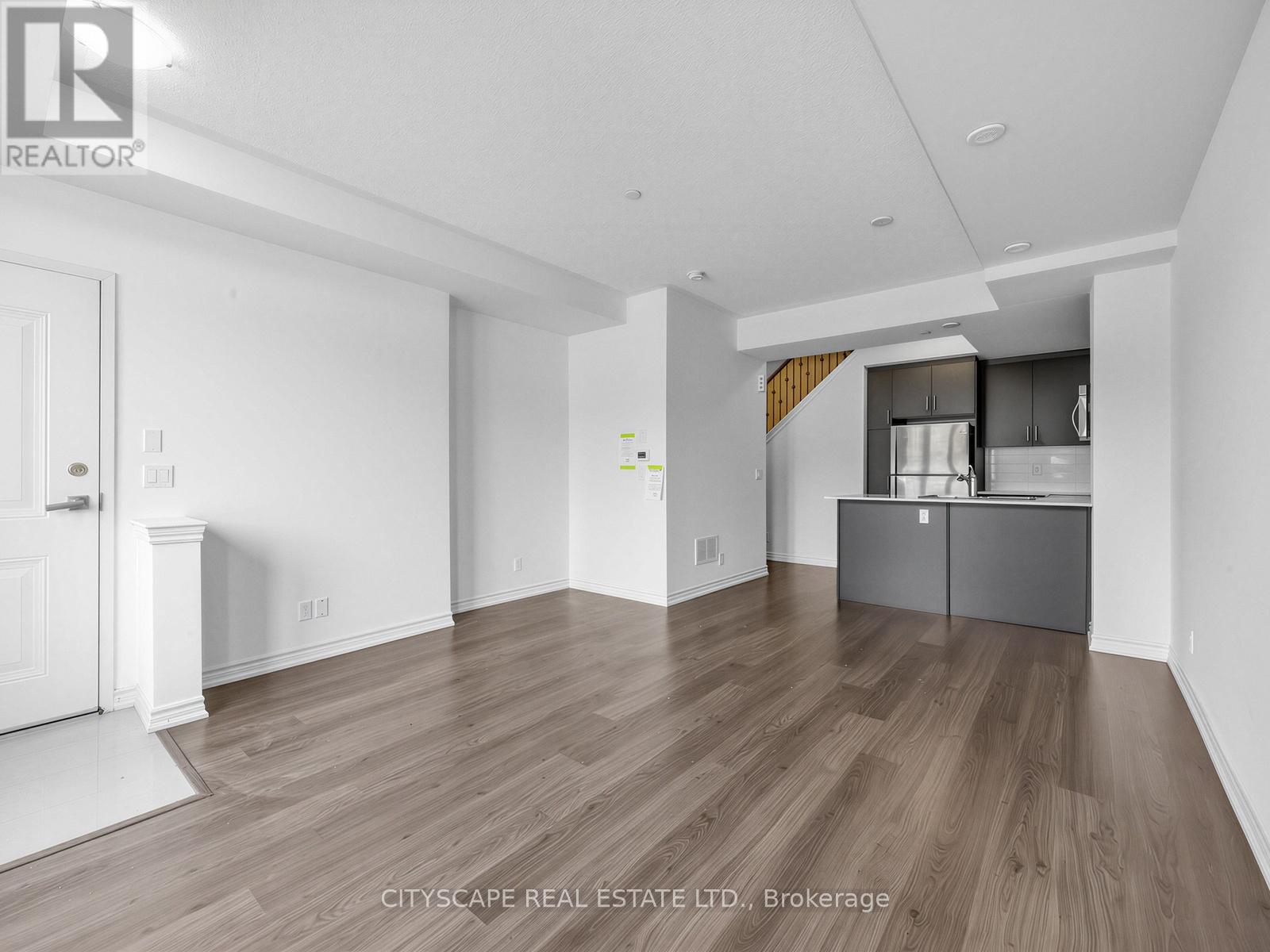 145 Long Branch Avenue, Toronto, Ontario  M8W 0A9 - Photo 11 - W13415422