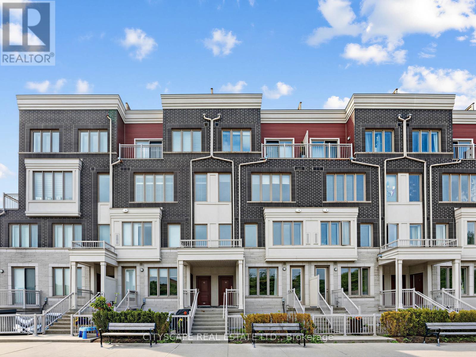 145 Long Branch Avenue, Toronto, Ontario  M8W 0A9 - Photo 4 - W13415422