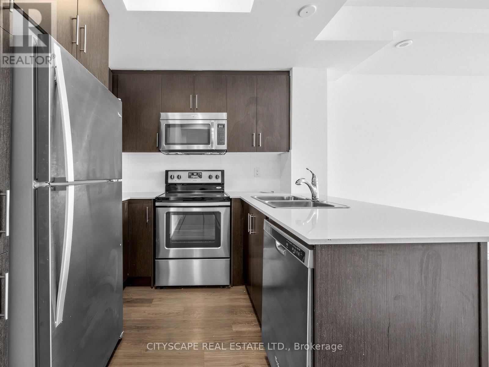 145 Long Branch Avenue, Toronto, Ontario  M8W 0A9 - Photo 16 - W13415422