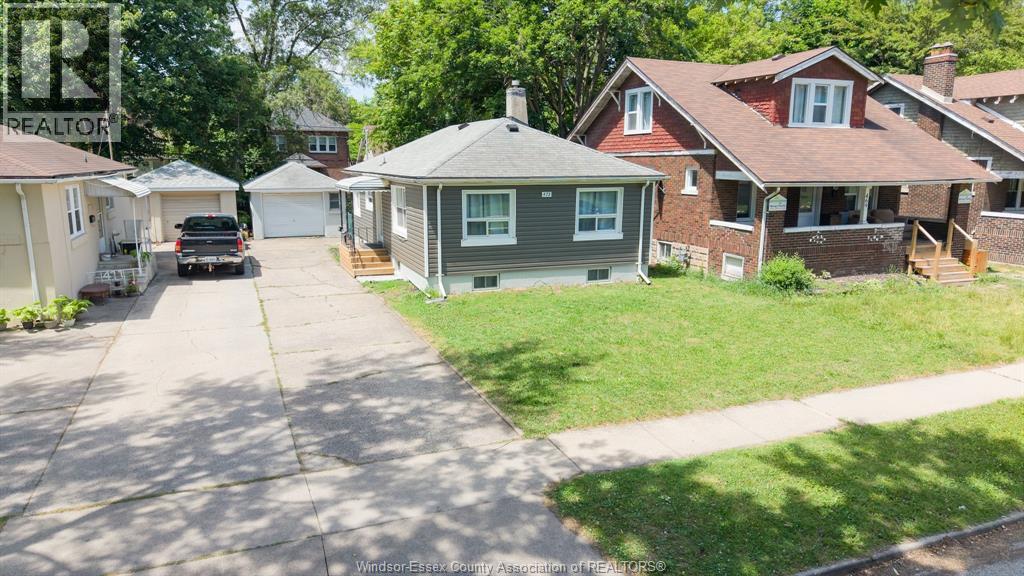 473 Indian Road, Windsor, Ontario  N9C 2M3 - Photo 2 - 26013338