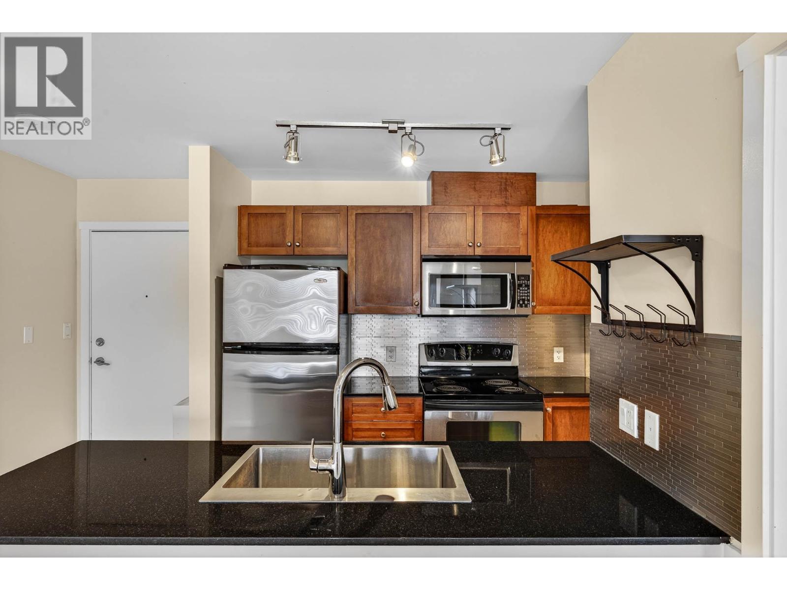 409 315 Knox Street, New Westminster, British Columbia  V3L 0B5 - Photo 7 - R3134122