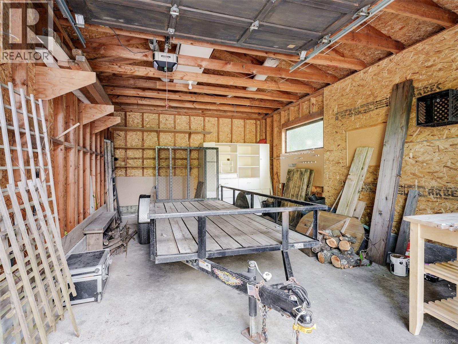 1607 Rebecca St, Victoria, British Columbia  V8T 3N3 - Photo 34 - 1039796