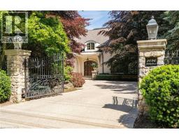 2096 LAKESHORE Road E, Oakville, Ontario