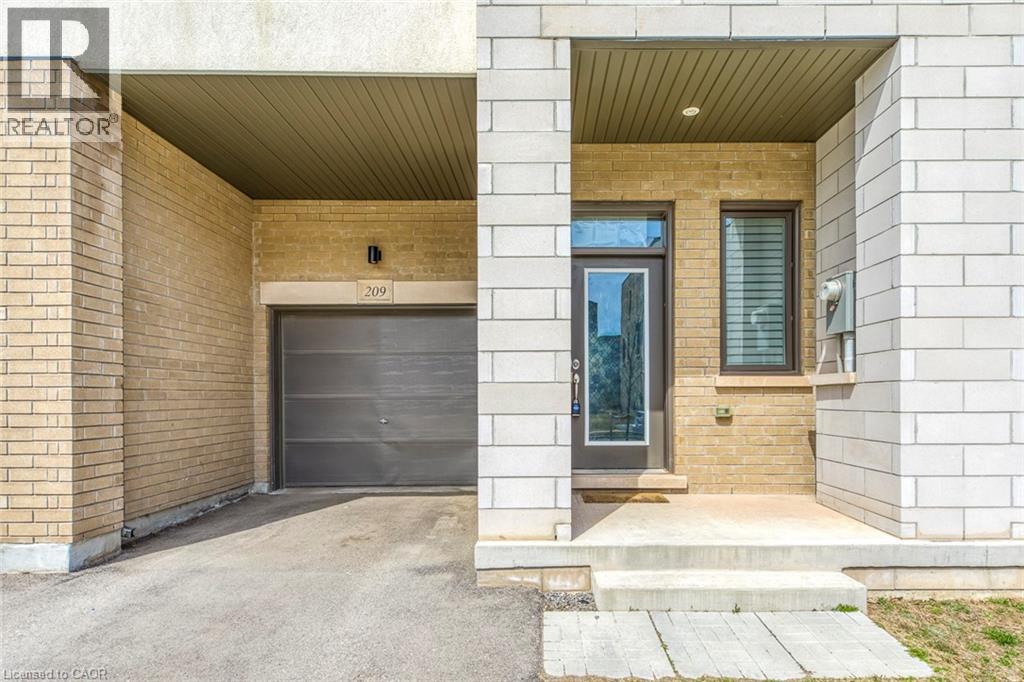 209 Fowley Drive, Oakville, Ontario  L6H 7C3 - Photo 3 - 40835844