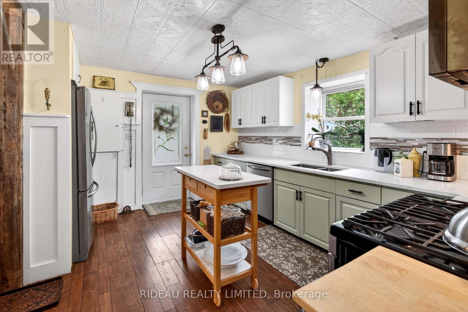 18 Bedford Street, Westport, Ontario  K0G 1X0 - Photo 12 - X13425238