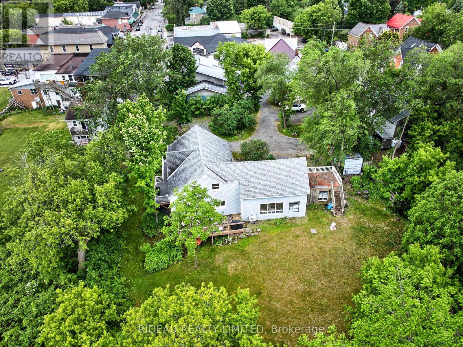 18 Bedford Street, Westport, Ontario  K0G 1X0 - Photo 8 - X13425238