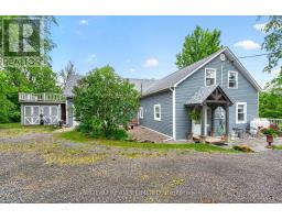 18 BEDFORD STREET, Westport, Ontario