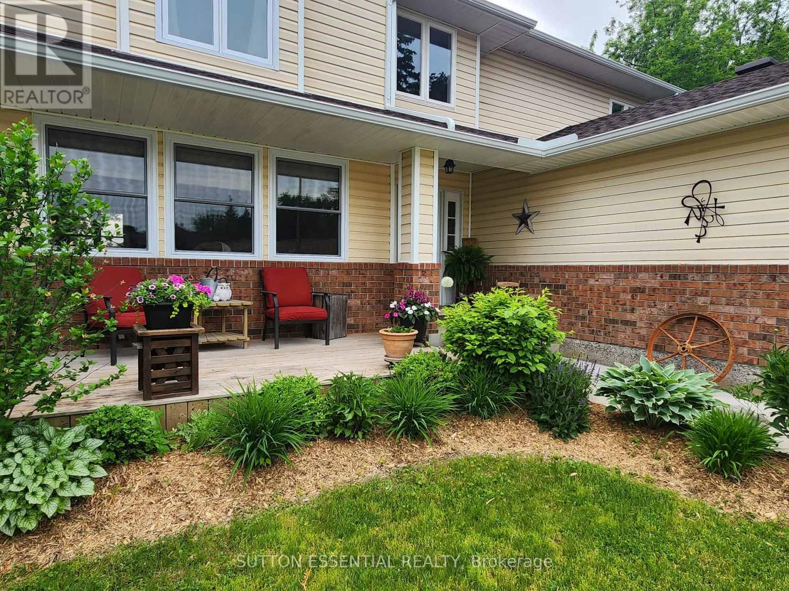 136 Margaret Place, Brockville, Ontario  K6V 6Y6 - Photo 2 - X13425524
