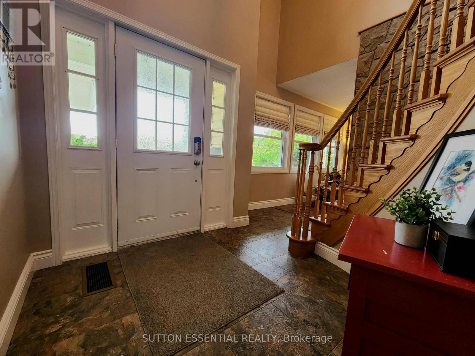 136 Margaret Place, Brockville, Ontario  K6V 6Y6 - Photo 4 - X13425524