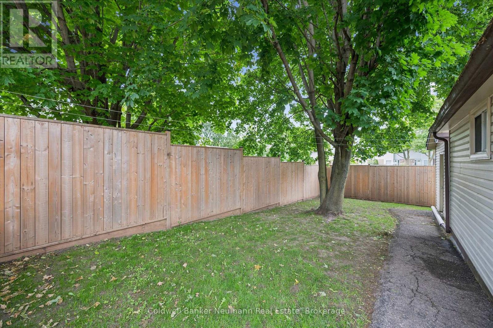 12 Shea Crescent, Kitchener, Ontario  N2E 1E8 - Photo 25 - X13425186