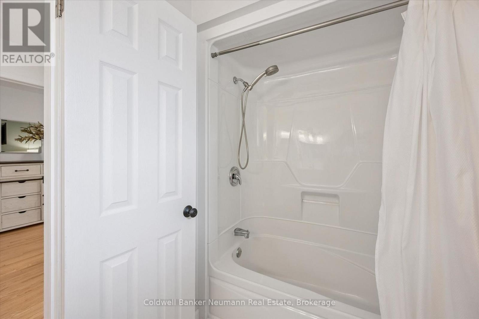 12 Shea Crescent, Kitchener, Ontario  N2E 1E8 - Photo 31 - X13425186