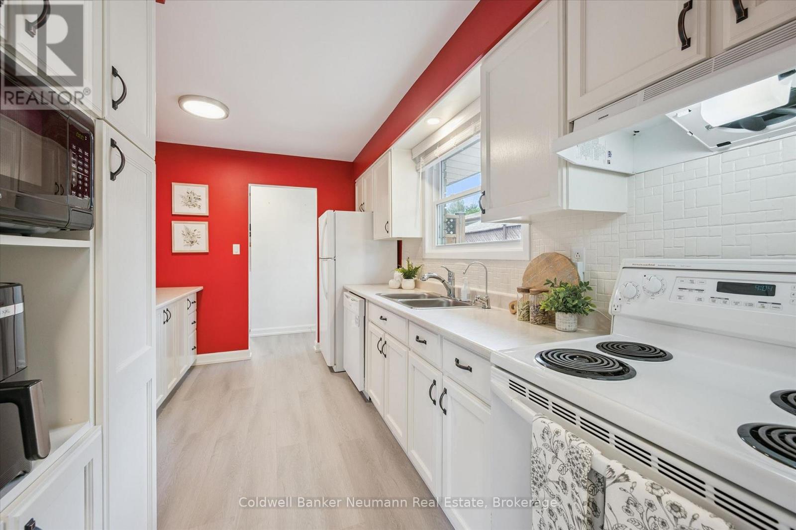 12 Shea Crescent, Kitchener, Ontario  N2E 1E8 - Photo 7 - X13425186