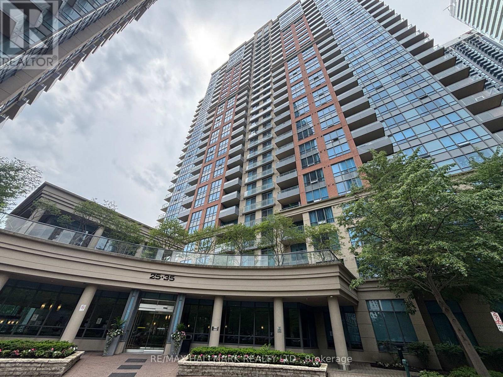 839 - 35 VIKING LANE, Toronto, Ontario