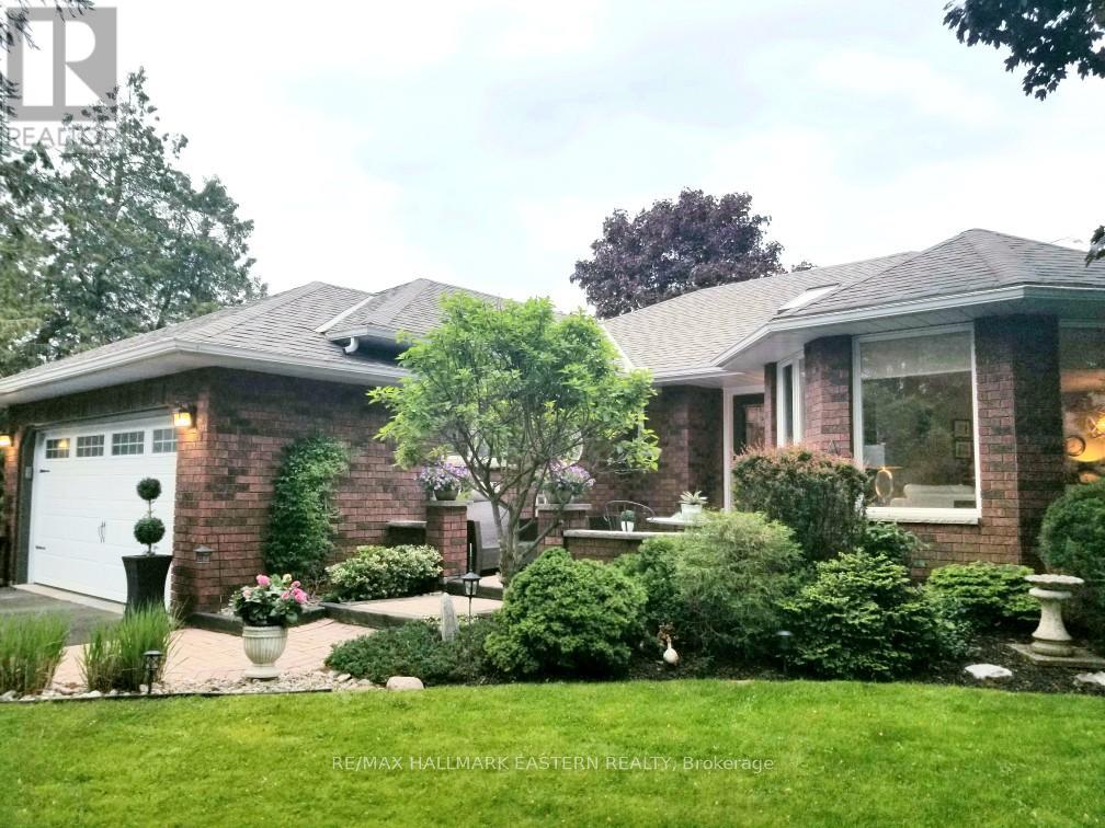 38 Patricia Place, Kawartha Lakes, Ontario  K0M 1A0 - Photo 1 - X13069334