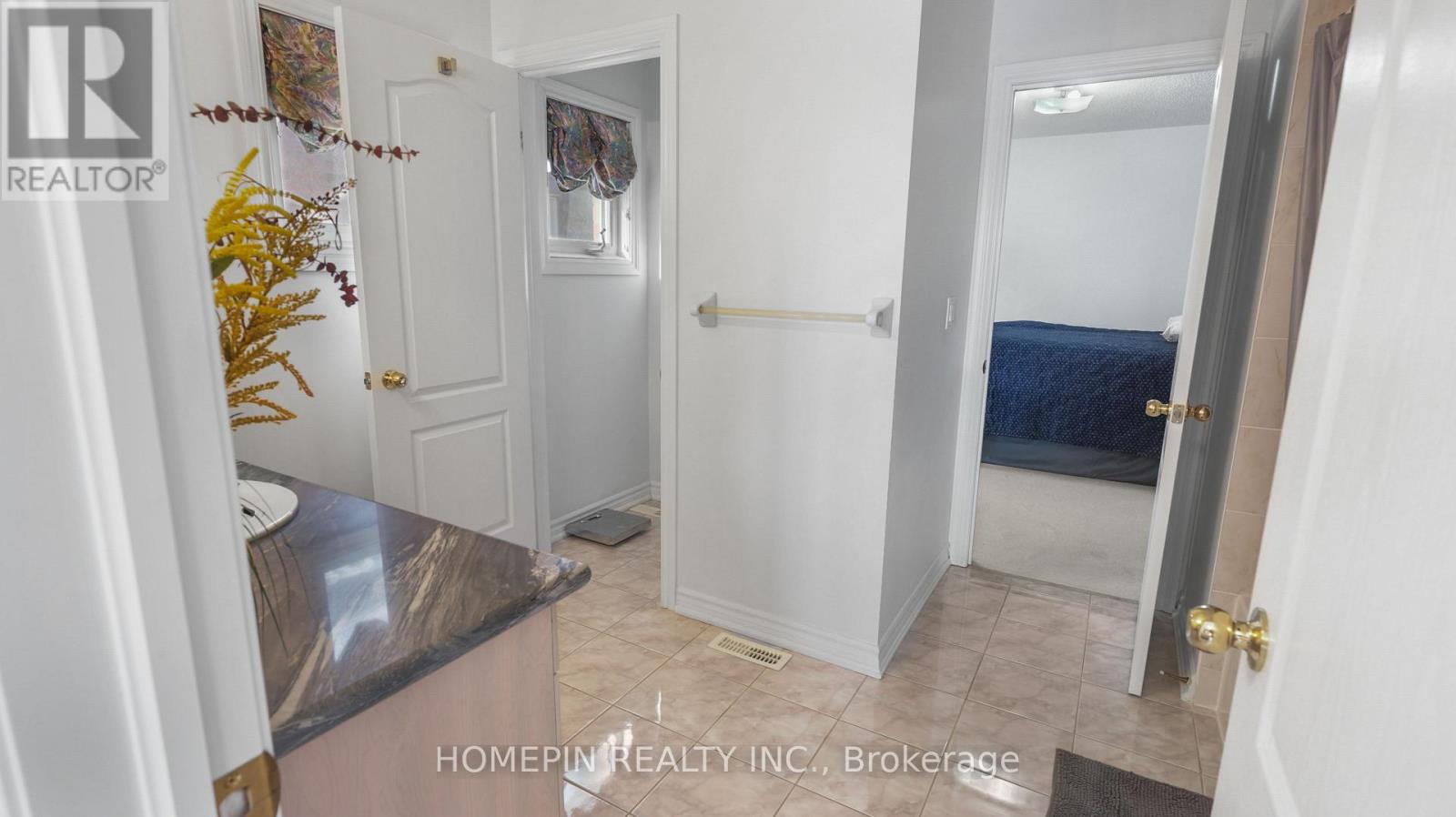 74 Dewside Drive, Brampton, Ontario  L6R 0X5 - Photo 23 - W12969382
