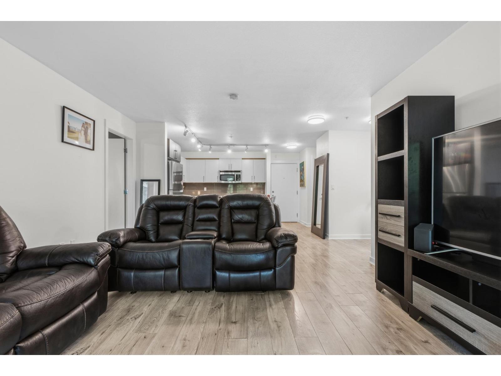 206 8695 160 Street, Surrey, British Columbia  V4N 6L6 - Photo 5 - R3133443