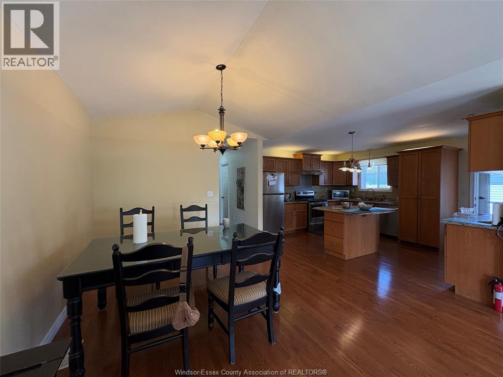 3717 Maguire Street, Windsor, Ontario  N9E 4V3 - Photo 10 - 26013635