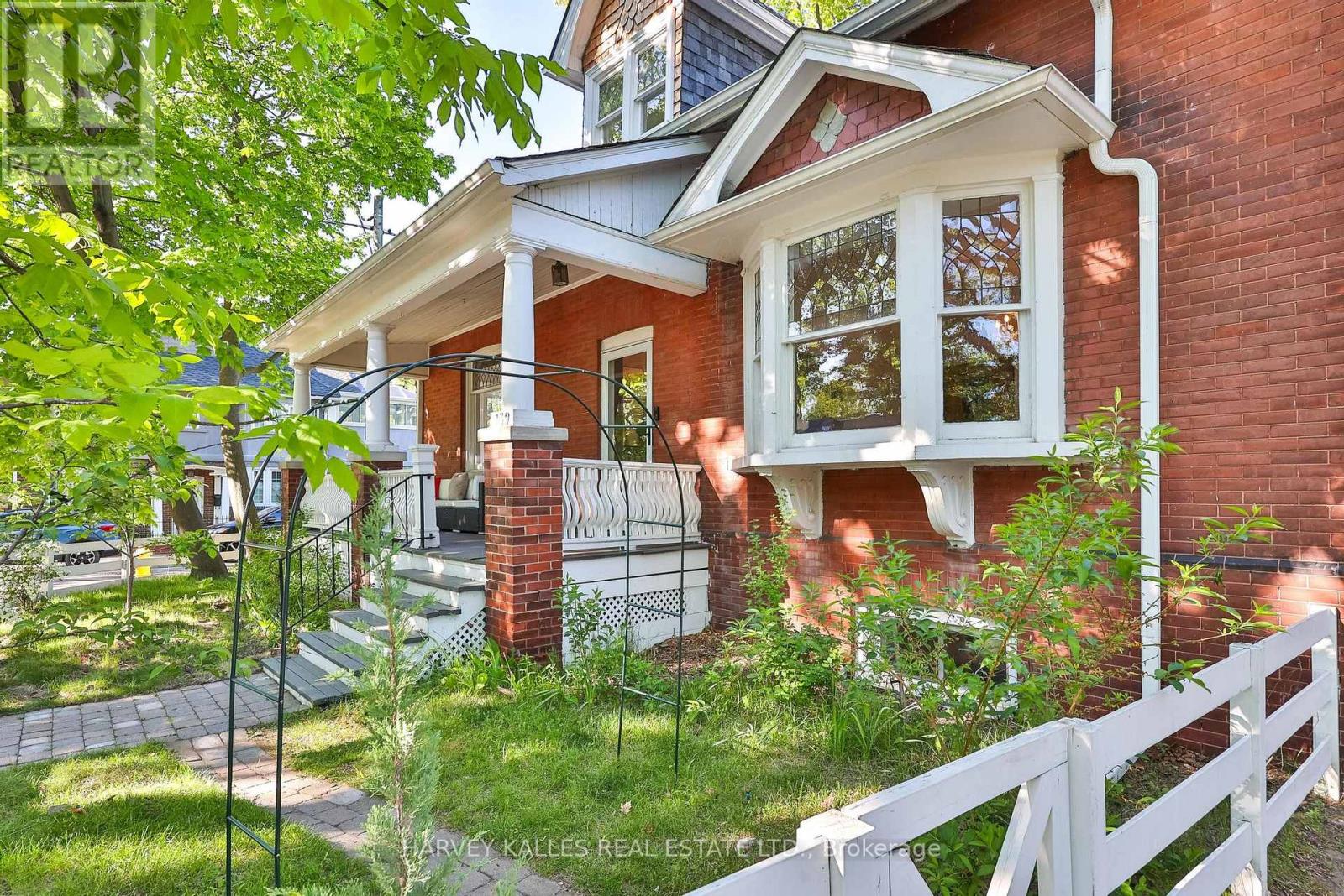 139 HAMMERSMITH AVENUE, Toronto, Ontario
