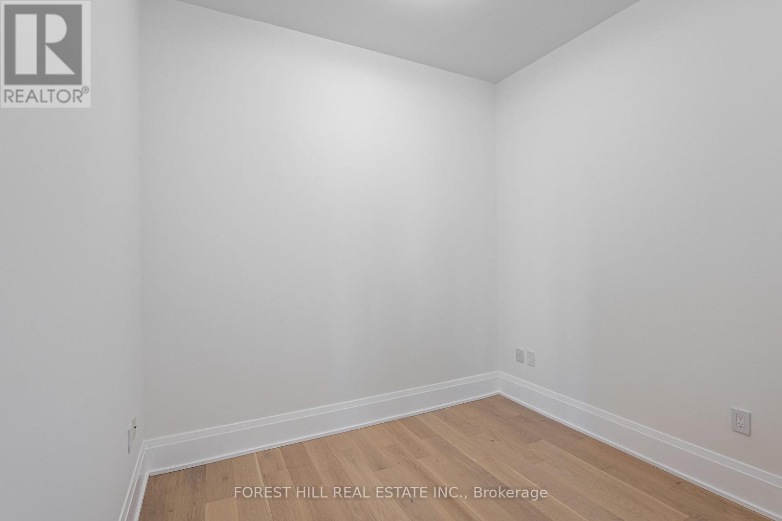 313 - 39 QUEENS QUAY E Toronto (Waterfront Communities), ON M5E 0A4