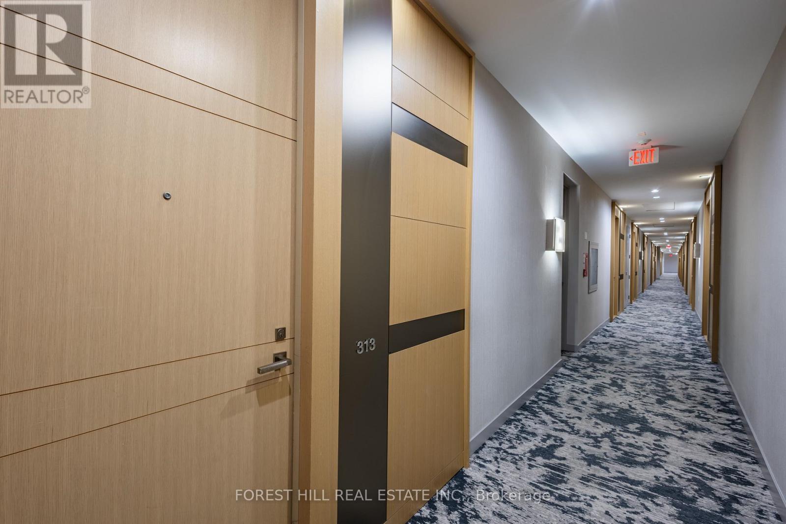 313 - 39 QUEENS QUAY E Toronto (Waterfront Communities), ON M5E 0A4
