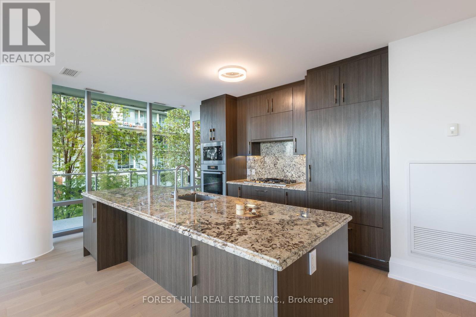 313 - 39 QUEENS QUAY E Toronto (Waterfront Communities), ON M5E 0A4