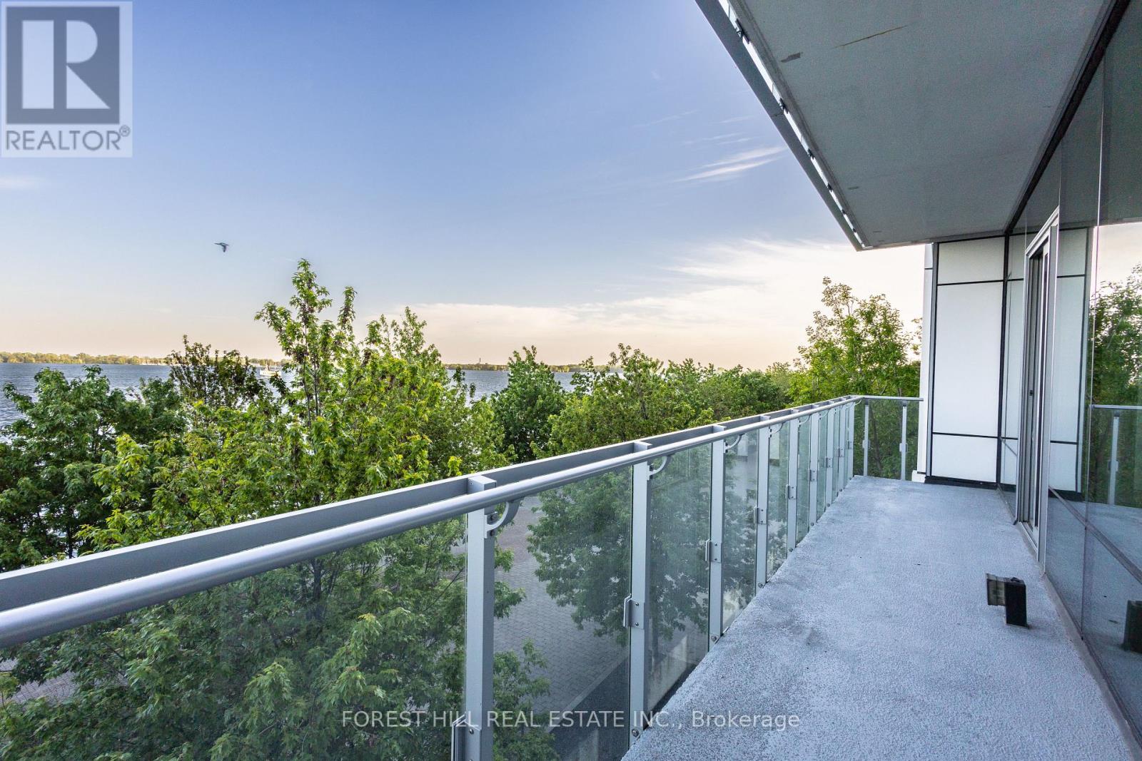 313 - 39 QUEENS QUAY E Toronto (Waterfront Communities), ON M5E 0A4